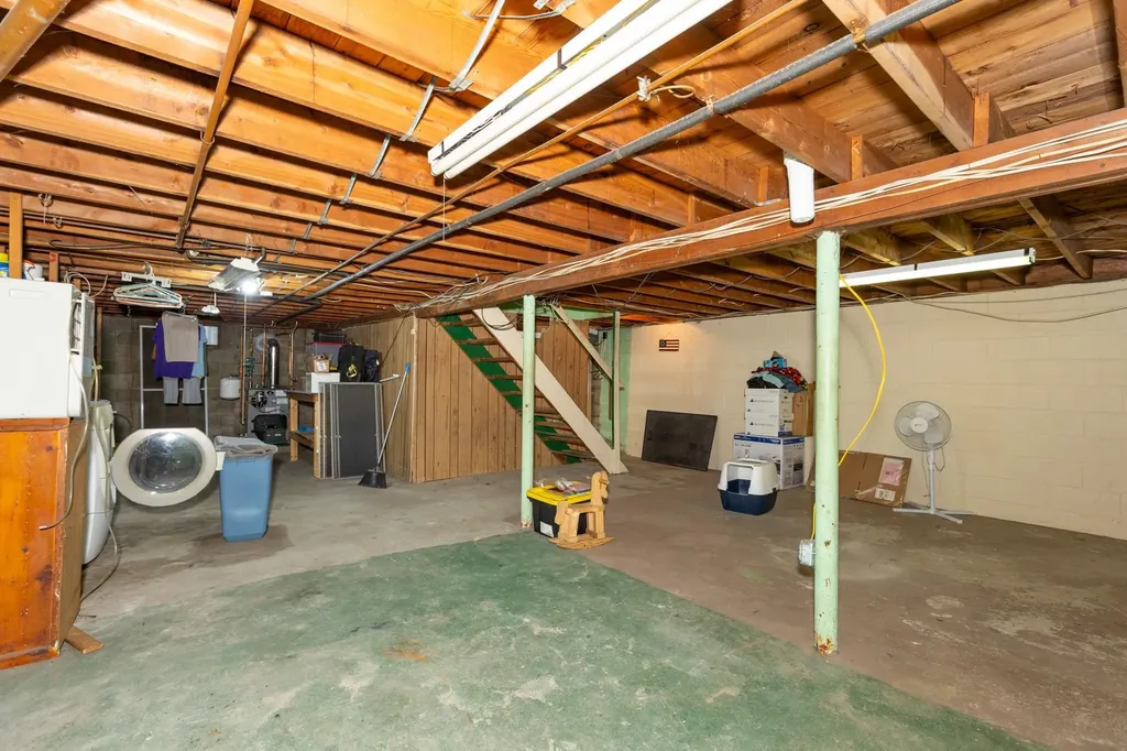 41 Elliot Street Islip NY 11751