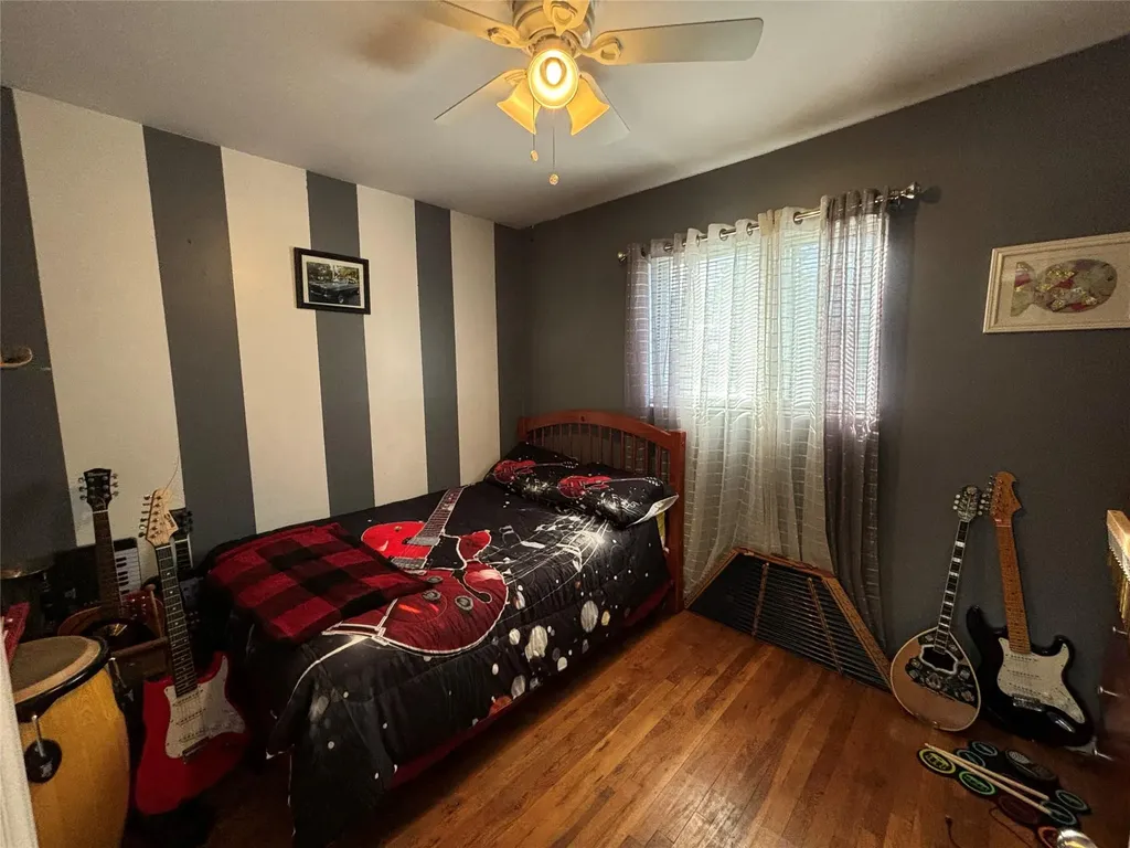 16 Brenner Road Coram NY 11727