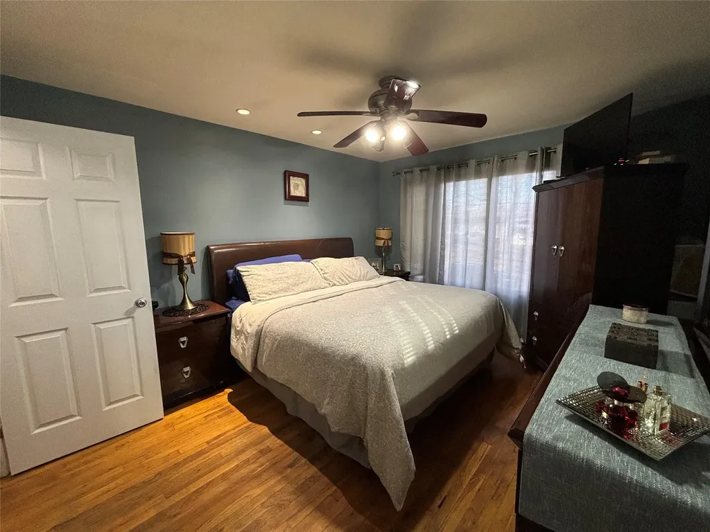 16 Brenner Road Coram NY 11727