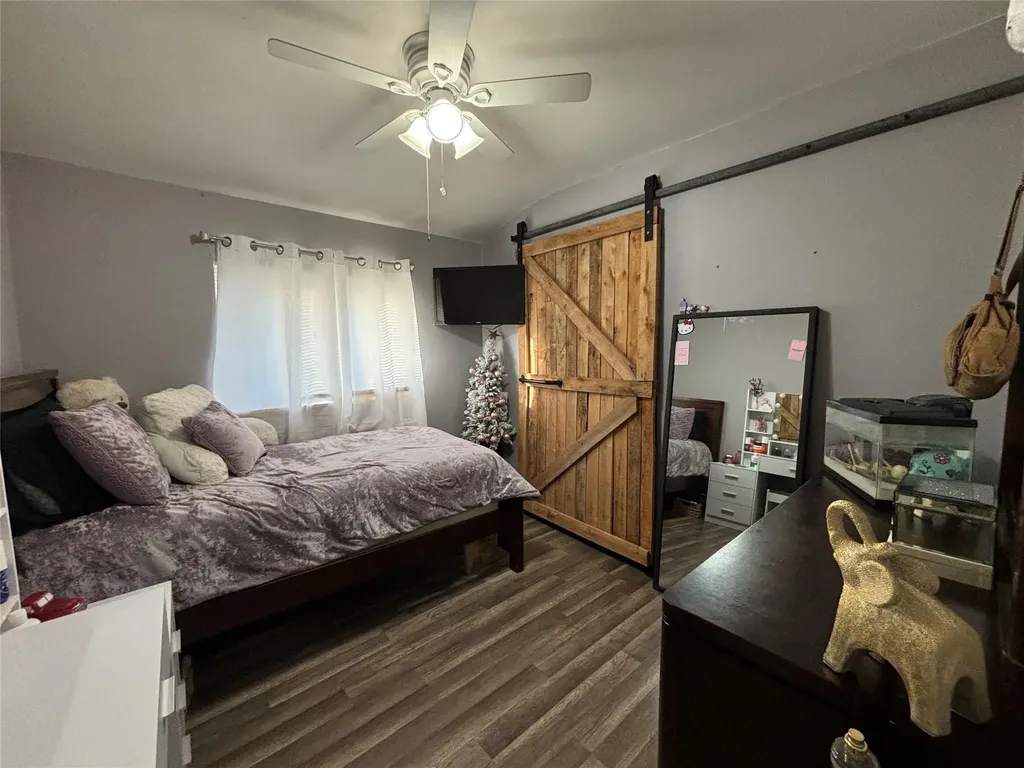 16 Brenner Road Coram NY 11727