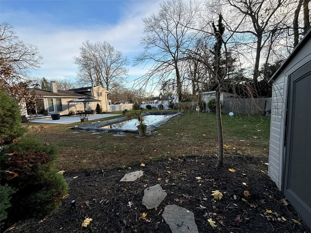 16 Brenner Road Coram NY 11727