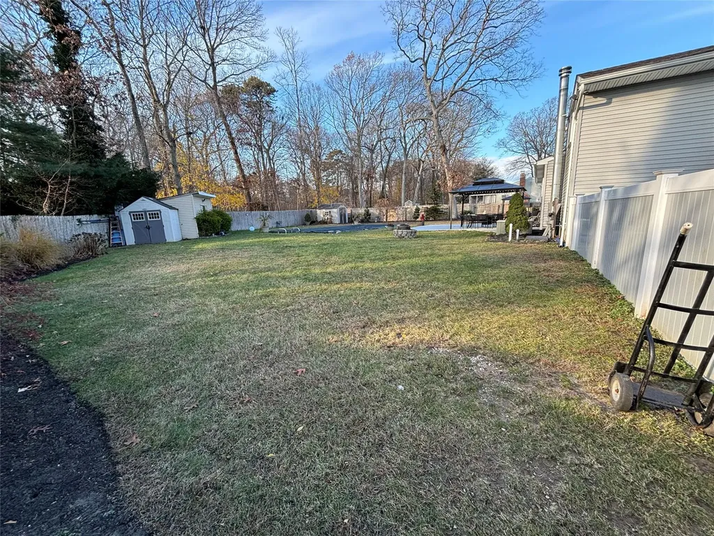 16 Brenner Road Coram NY 11727