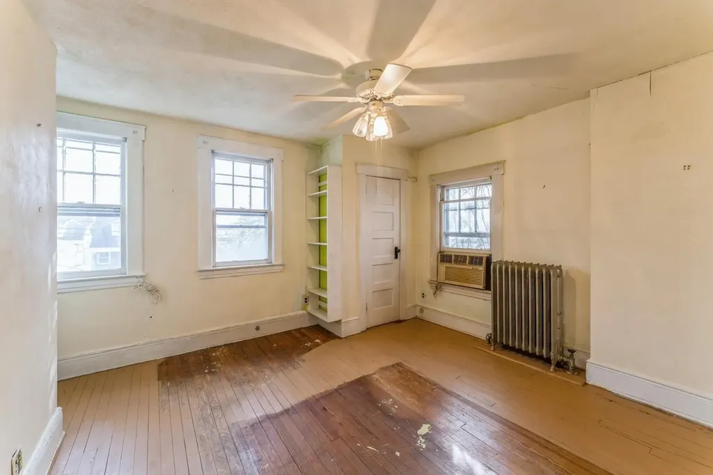 15 Catherine Street Valley Stream NY 11581