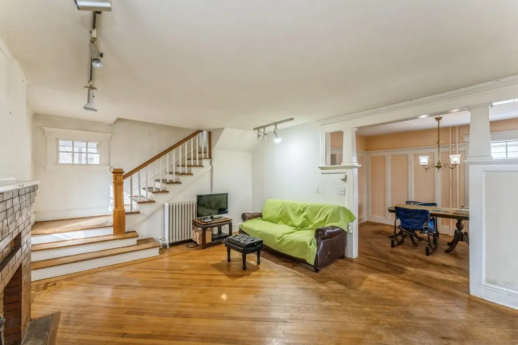 15 Catherine Street Valley Stream NY 11581