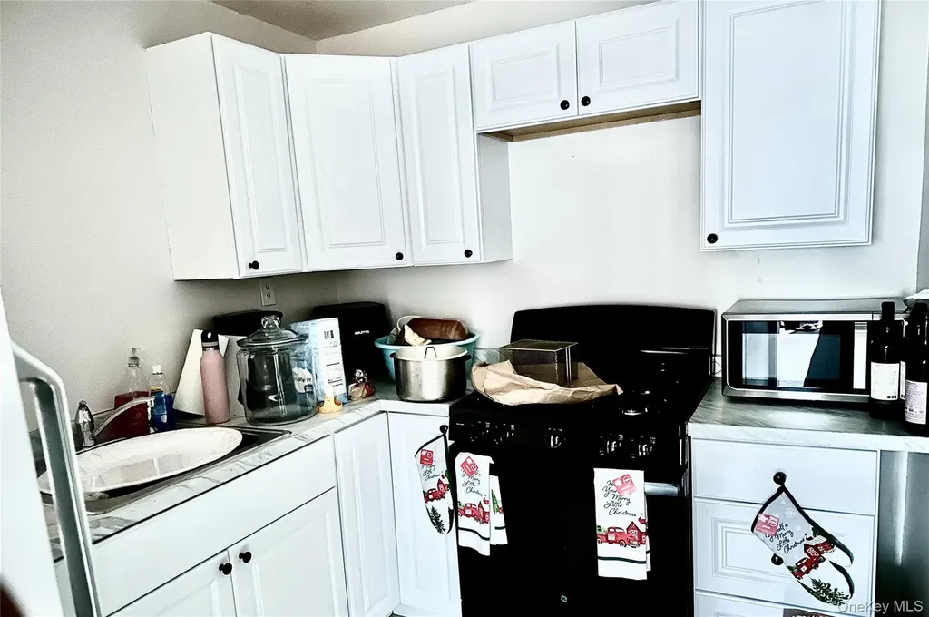 23 Diane Boulevard Woodridge NY 12789