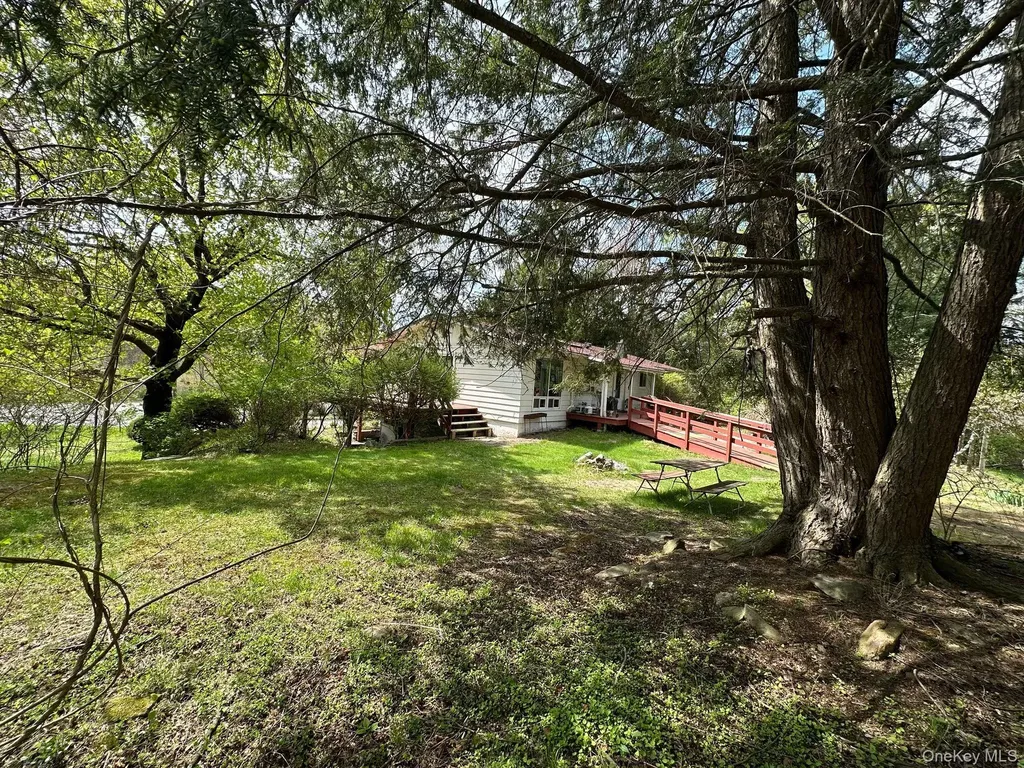 23 Diane Boulevard Woodridge NY 12789