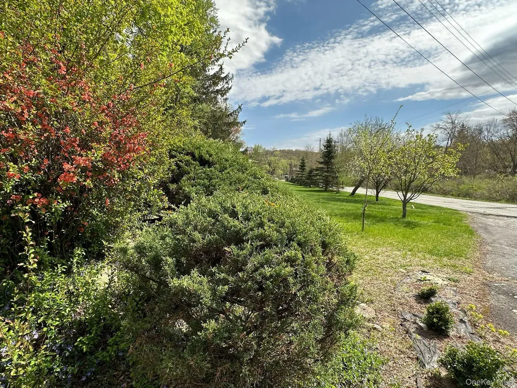 23 Diane Boulevard Woodridge NY 12789