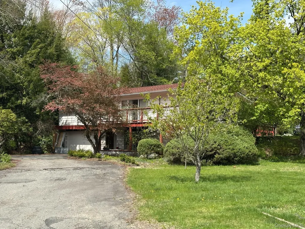 23 Diane Boulevard Woodridge NY 12789