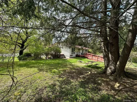 23 Diane Boulevard Woodridge NY 12789