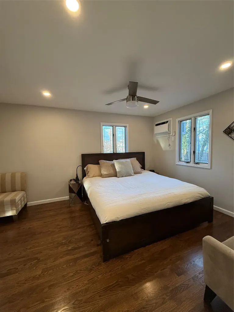 99 Searingtown Road Albertson NY 11507