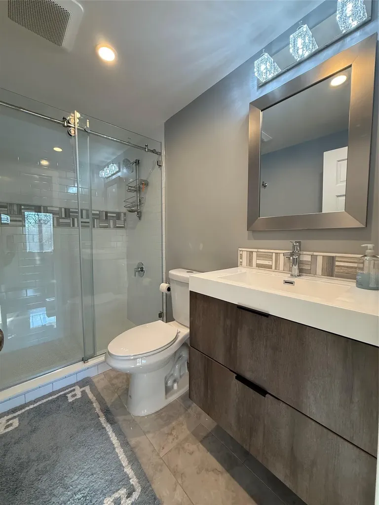 99 Searingtown Road Albertson NY 11507