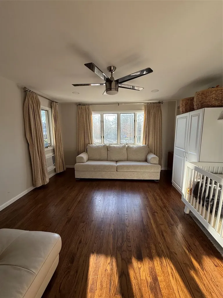 99 Searingtown Road Albertson NY 11507