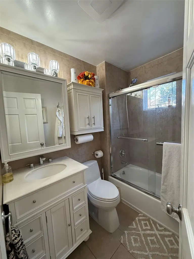 99 Searingtown Road Albertson NY 11507