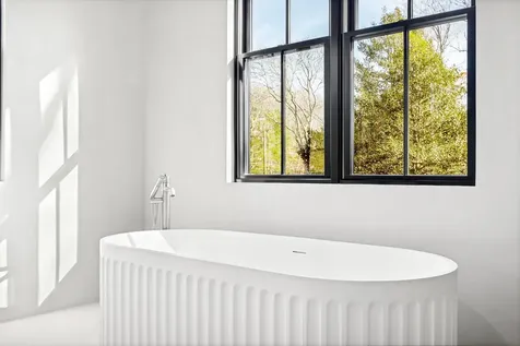 106 Copeces Lane East Hampton NY 11937