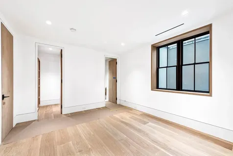 106 Copeces Lane East Hampton NY 11937