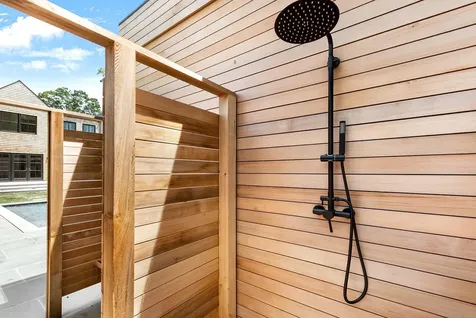 106 Copeces Lane East Hampton NY 11937