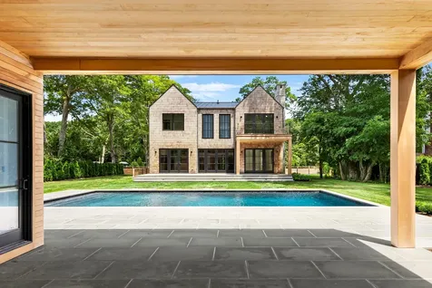 106 Copeces Lane East Hampton NY 11937