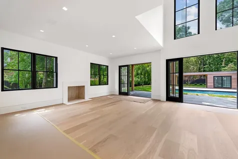 106 Copeces Lane East Hampton NY 11937