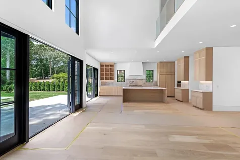 106 Copeces Lane East Hampton NY 11937