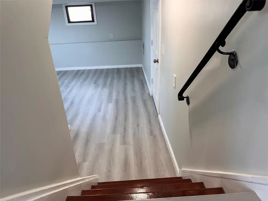 20 Irving Place Islip Terrace NY 11752