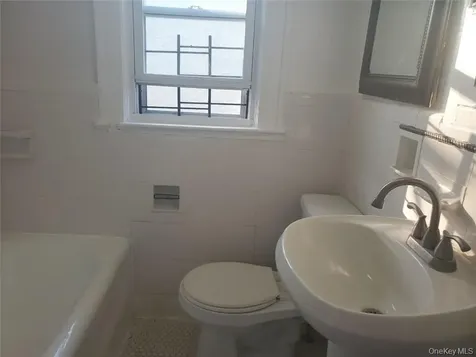 114 Lincoln Avenue New Rochelle NY 10801