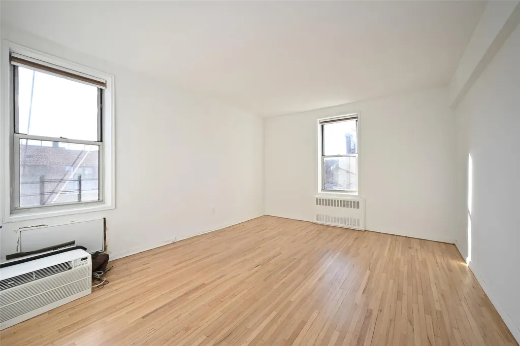 6535 Broadway Bronx NY 10471