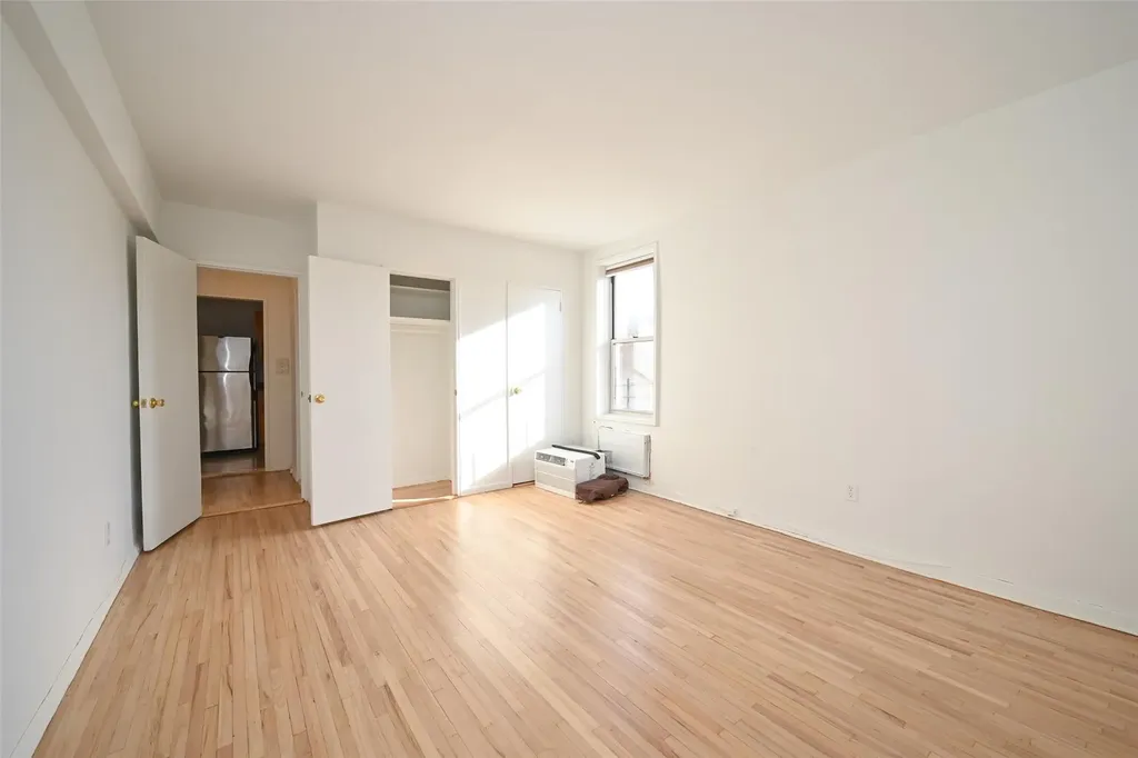 6535 Broadway Bronx NY 10471