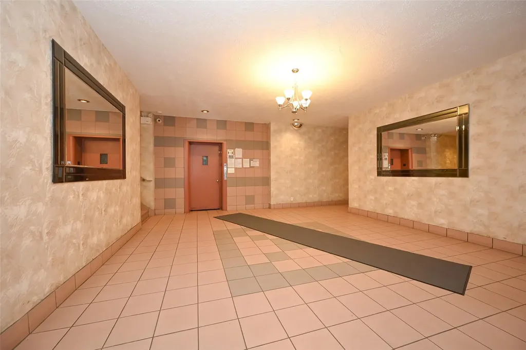 6535 Broadway Bronx NY 10471