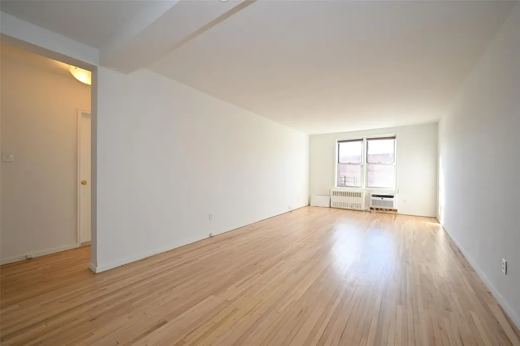 6535 Broadway Bronx NY 10471
