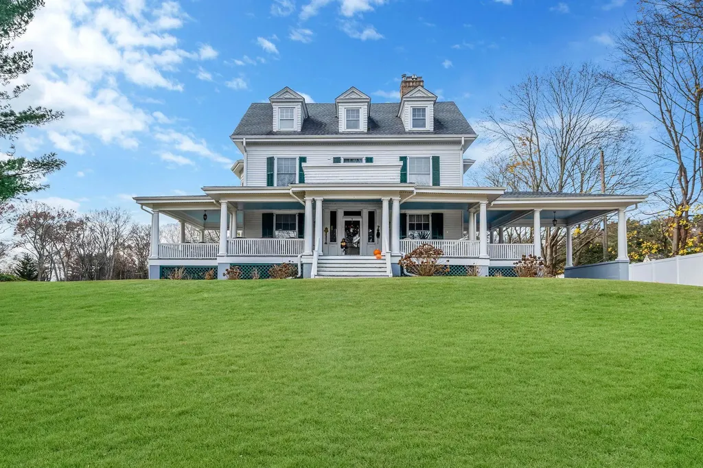 397 Split Rock Road Syosset NY 11791