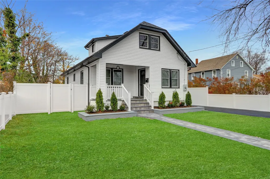 129 E Fulton Avenue Roosevelt NY 11575
