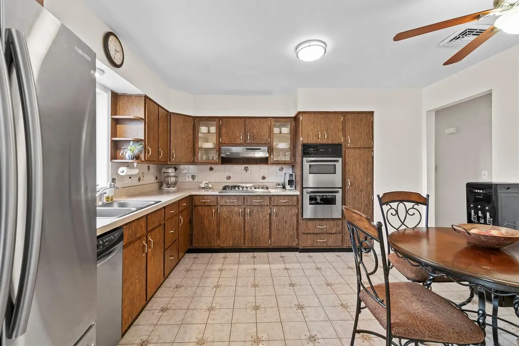 4 Leonard Avenue Newburgh NY 12550