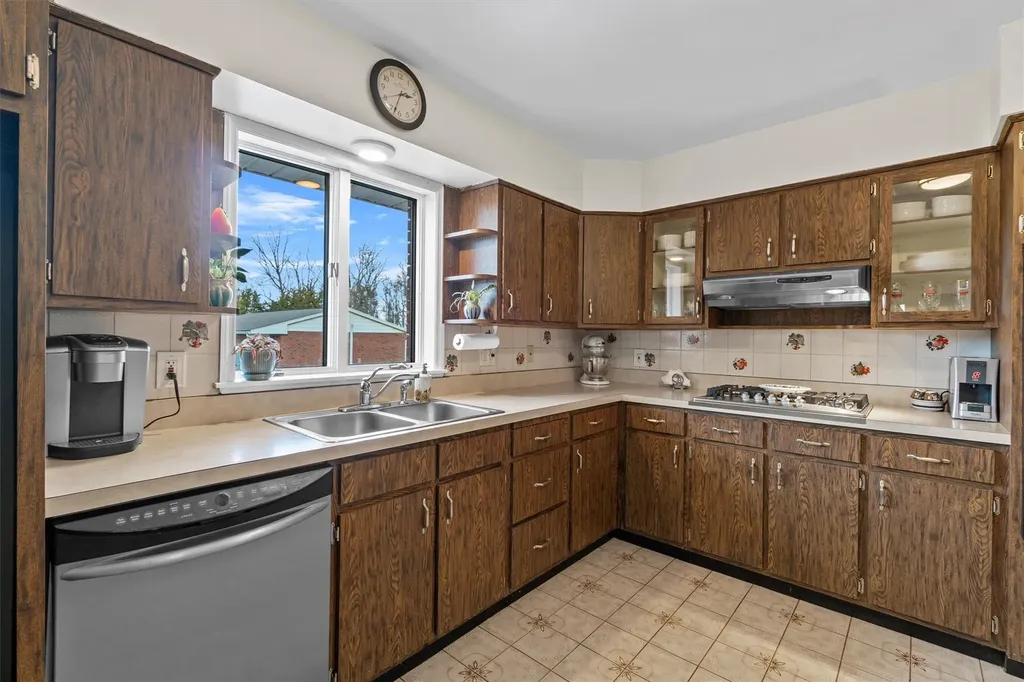 4 Leonard Avenue Newburgh NY 12550