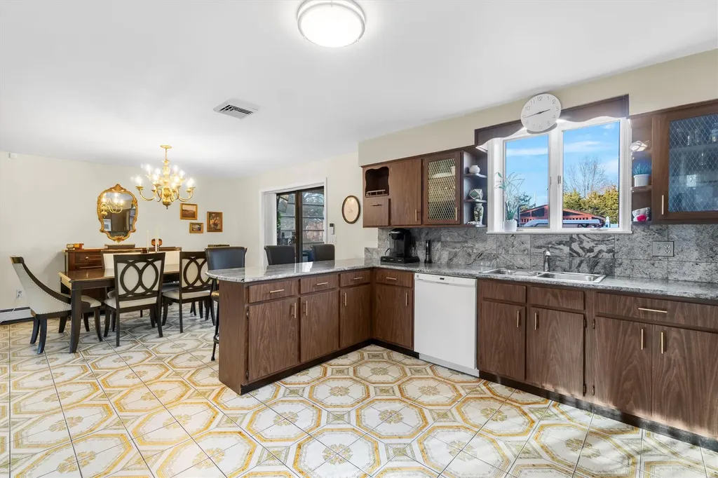 4 Leonard Avenue Newburgh NY 12550