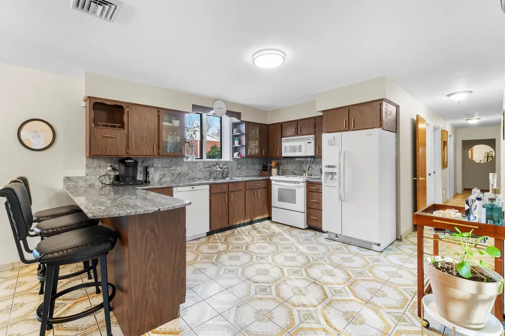 4 Leonard Avenue Newburgh NY 12550