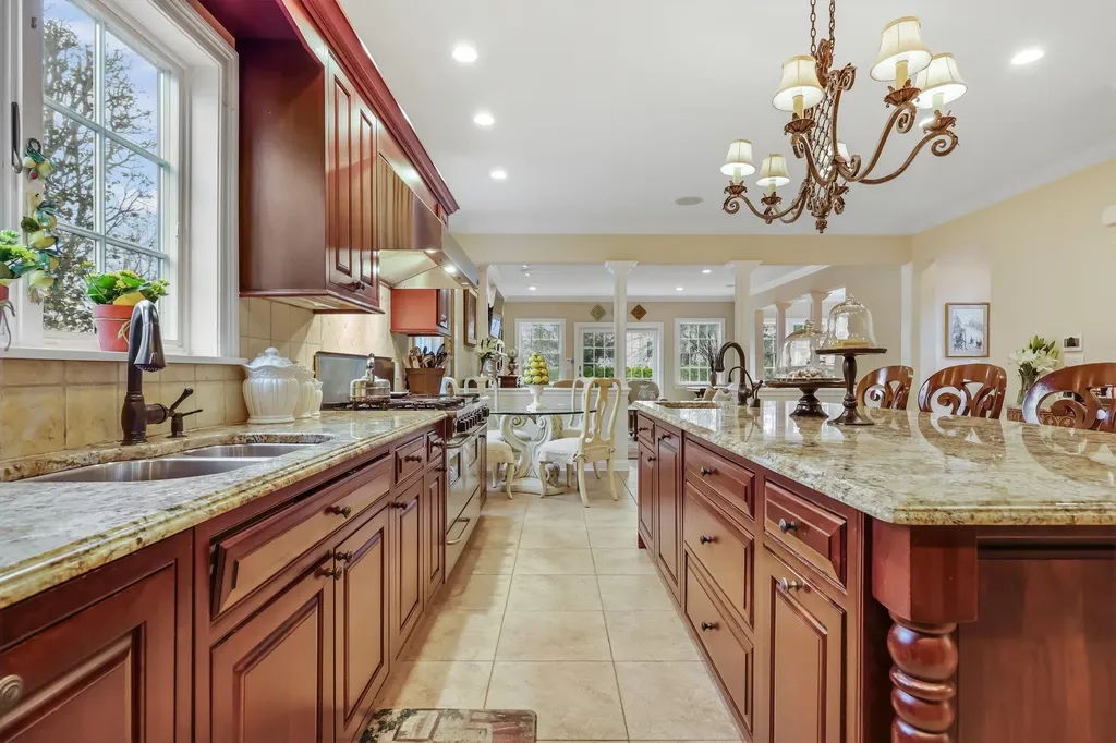 43 Pasadena Road Bronxville NY 10708