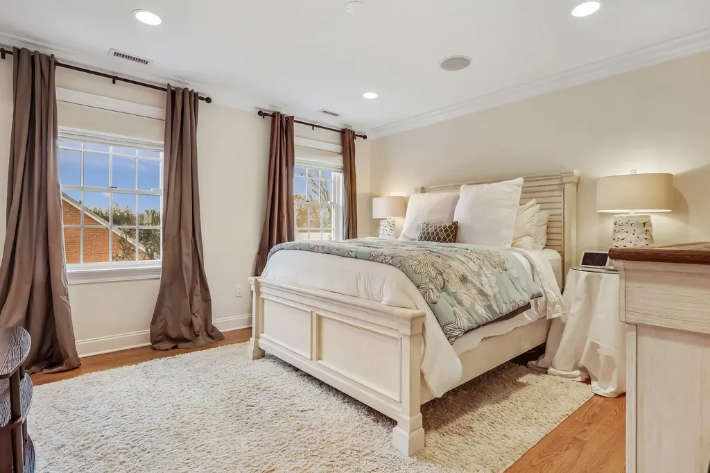 43 Pasadena Road Bronxville NY 10708