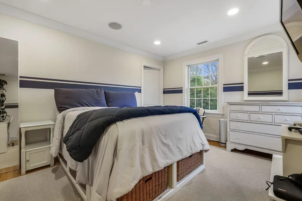 43 Pasadena Road Bronxville NY 10708