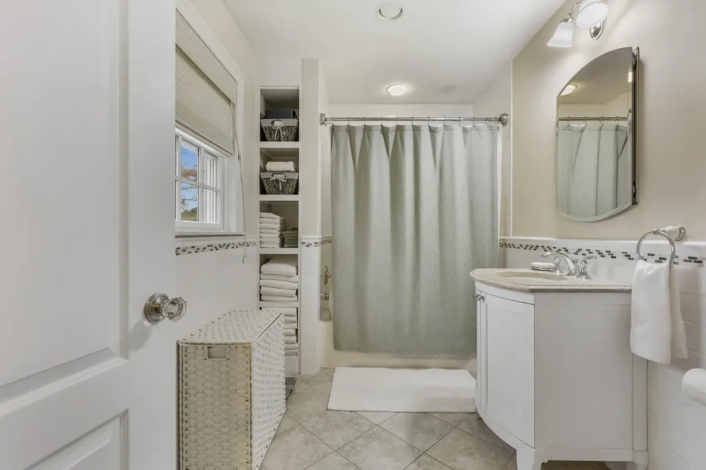 43 Pasadena Road Bronxville NY 10708