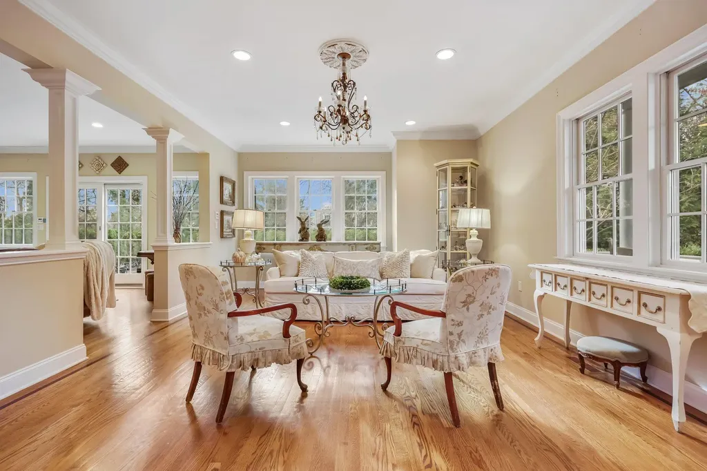 43 Pasadena Road Bronxville NY 10708