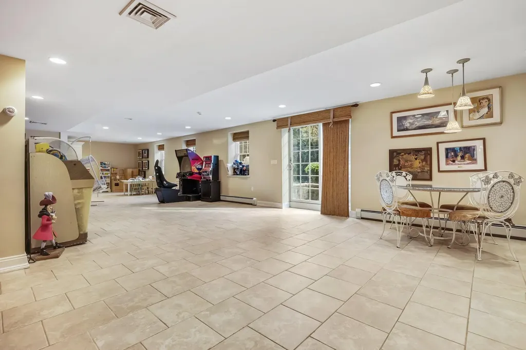 43 Pasadena Road Bronxville NY 10708