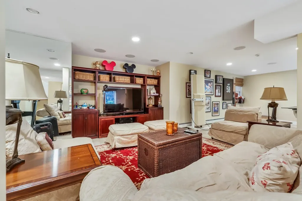 43 Pasadena Road Bronxville NY 10708