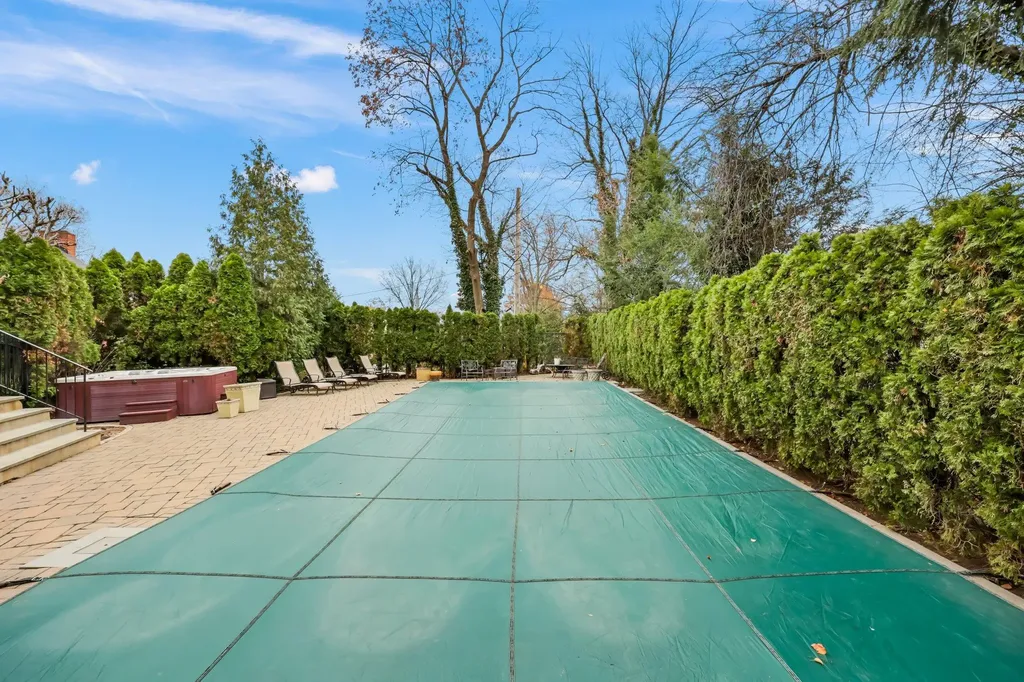 43 Pasadena Road Bronxville NY 10708