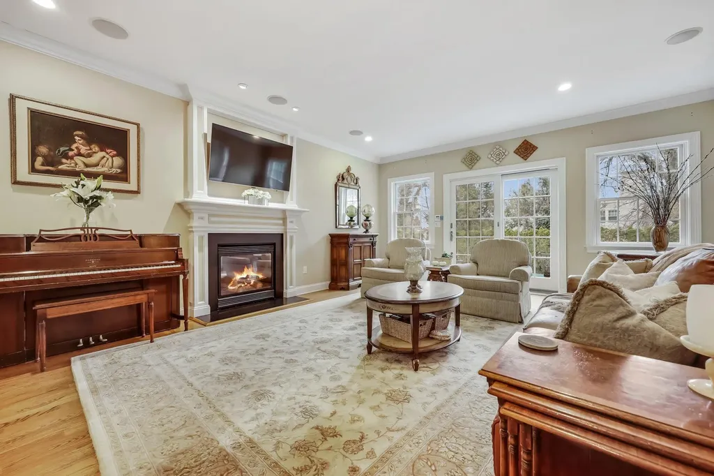 43 Pasadena Road Bronxville NY 10708