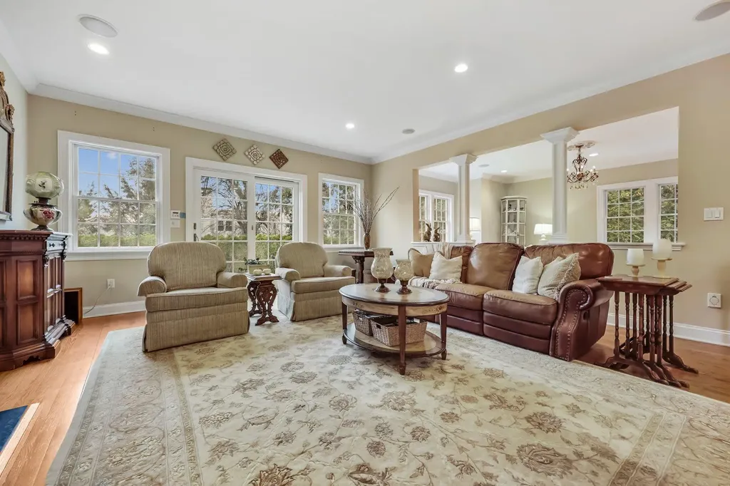 43 Pasadena Road Bronxville NY 10708