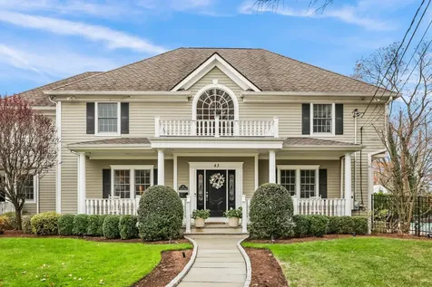 43 Pasadena Road Bronxville NY 10708
