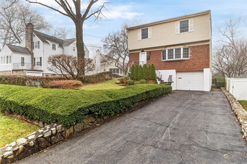 5 Nostrand Place Yonkers NY 10701