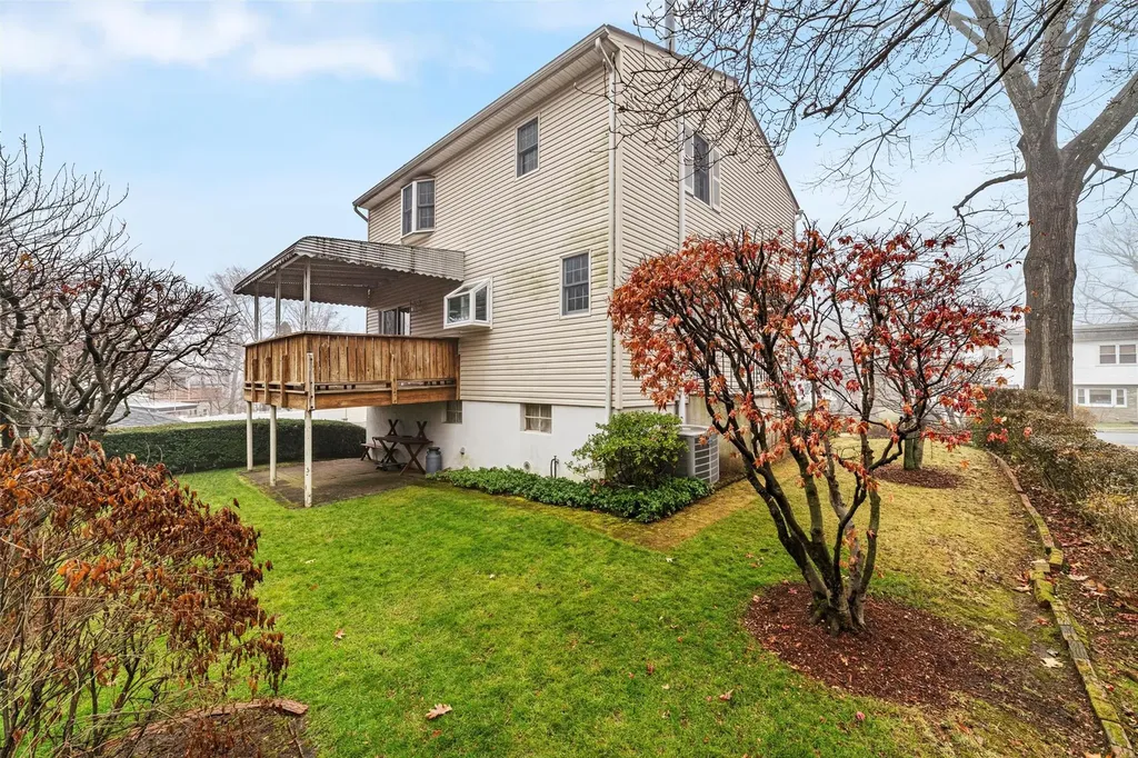 5 Nostrand Place Yonkers NY 10701