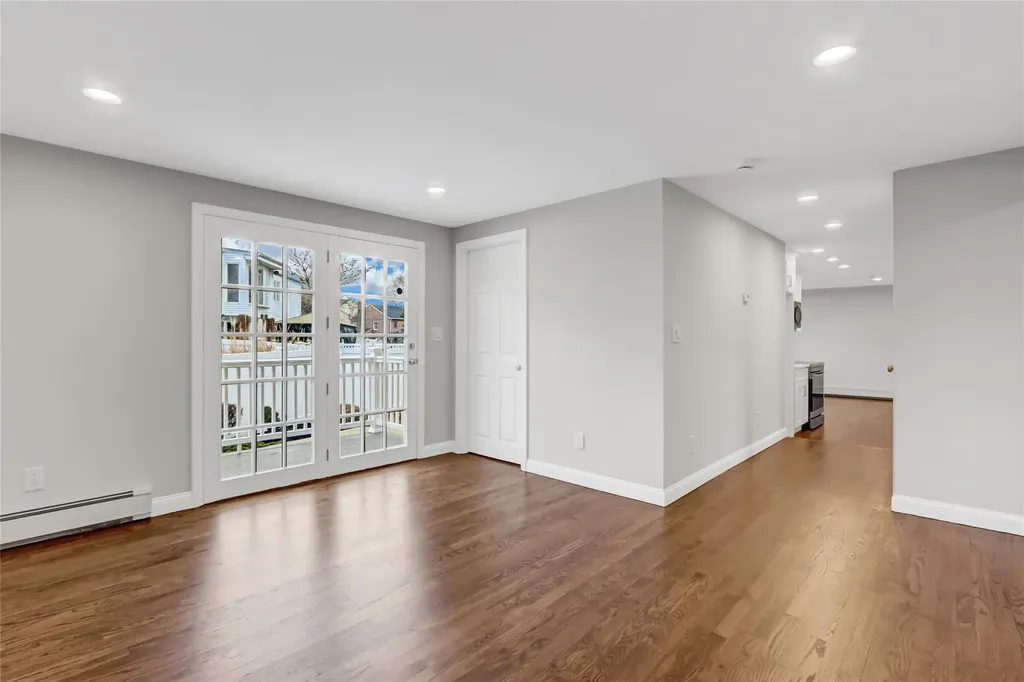 3067 Morrow Road Oceanside NY 11572