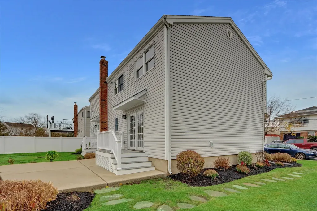 3067 Morrow Road Oceanside NY 11572